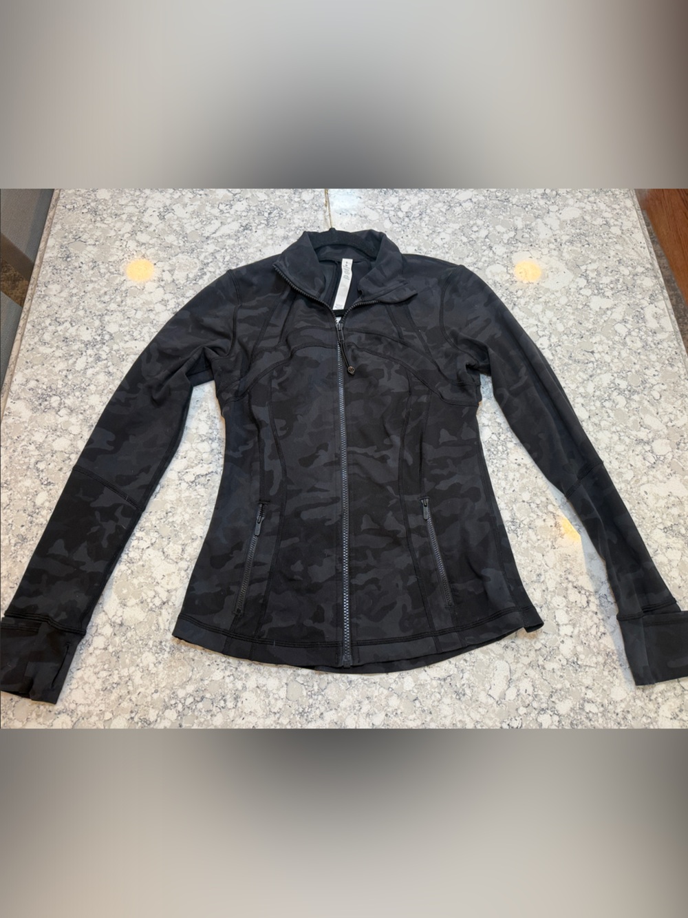 lululemon athletica Black gray Camo Zip-Up  jacket size 8
